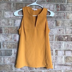 🍓5/$20 Hawthorn top!